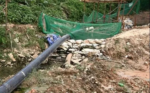 南寧市環(huán)保督察發(fā)現表面整改問題突出 黑臭水體污染反彈嚴重